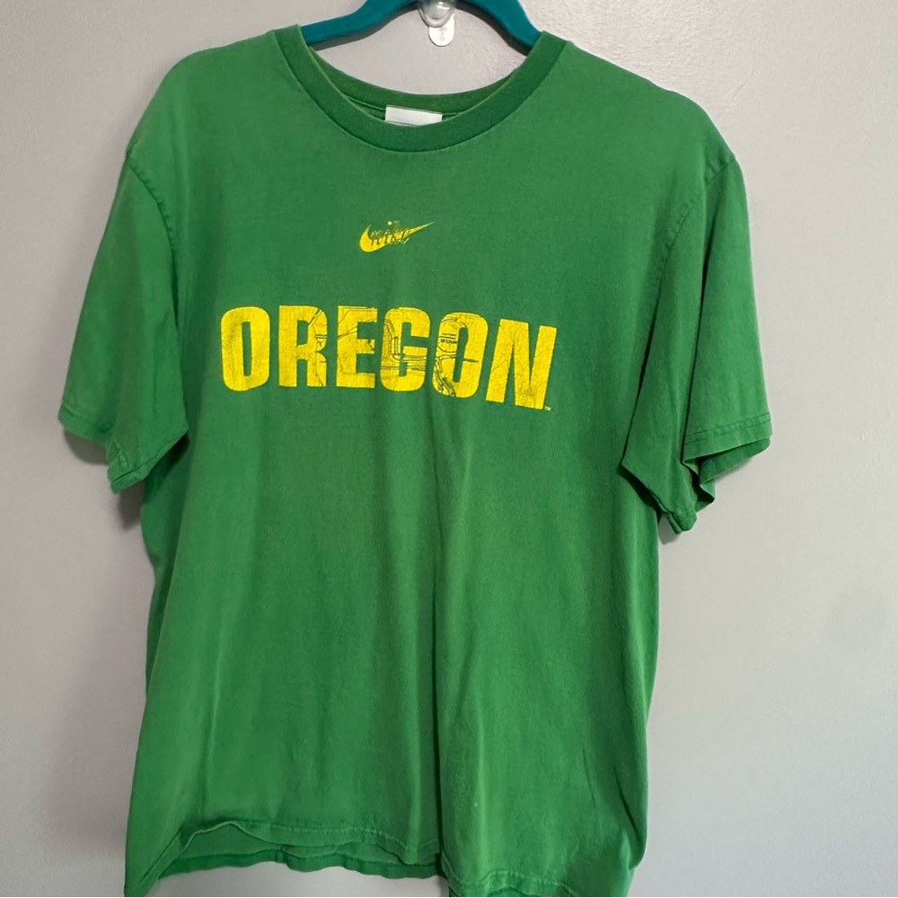 Nike Oregon Pre’s Trail Center Swoosh Shirt Steve Prefontaine Green Medium